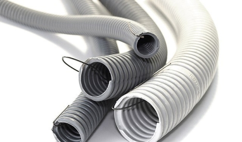 Труба гофрированная с тросом д.20 (100) RUVINIL (12001) негорючая